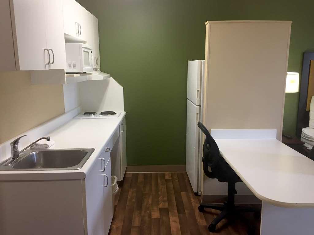 Extended Stay America Select Suites - Chicago - Hanover Park Room photo