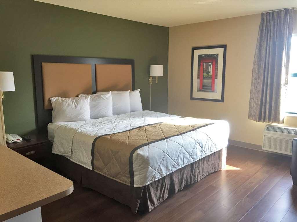 Extended Stay America Select Suites - Chicago - Hanover Park Room photo