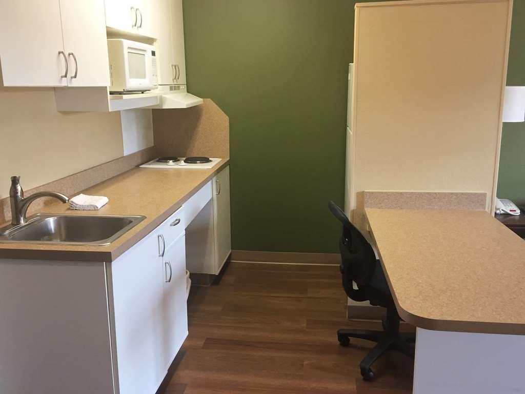 Extended Stay America Select Suites - Chicago - Hanover Park Room photo