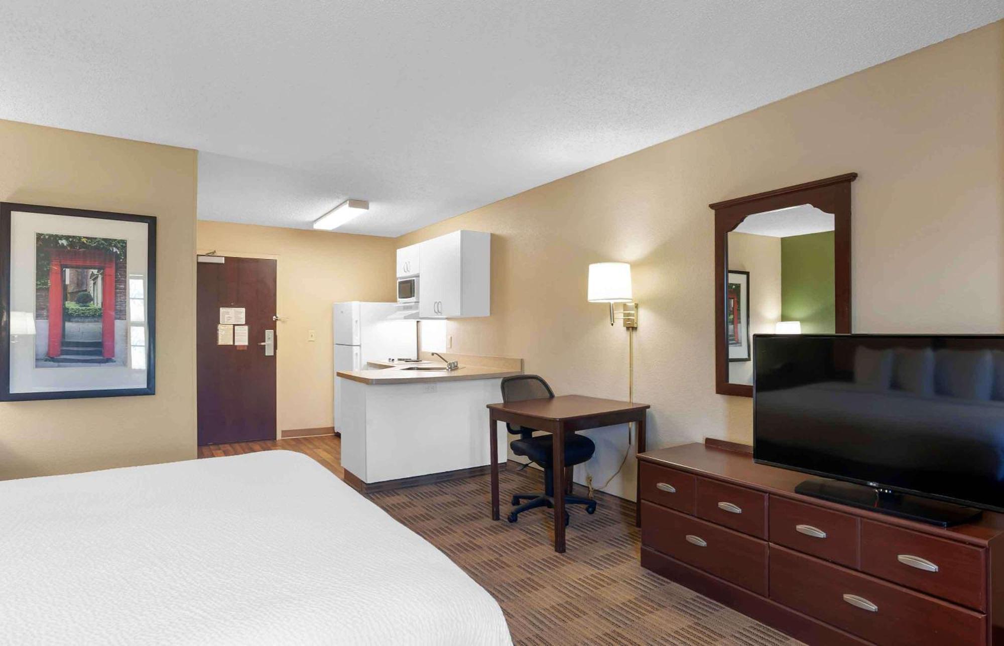Extended Stay America Select Suites - Chicago - Hanover Park Exterior photo