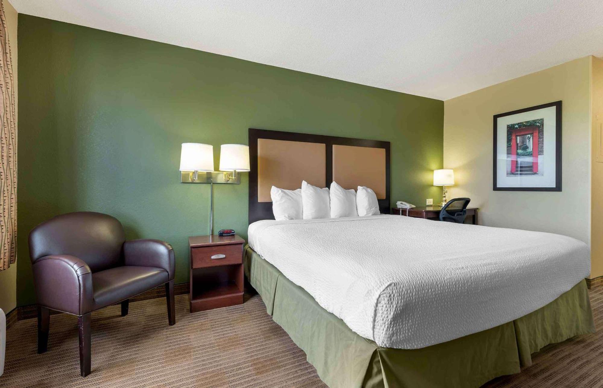 Extended Stay America Select Suites - Chicago - Hanover Park Exterior photo