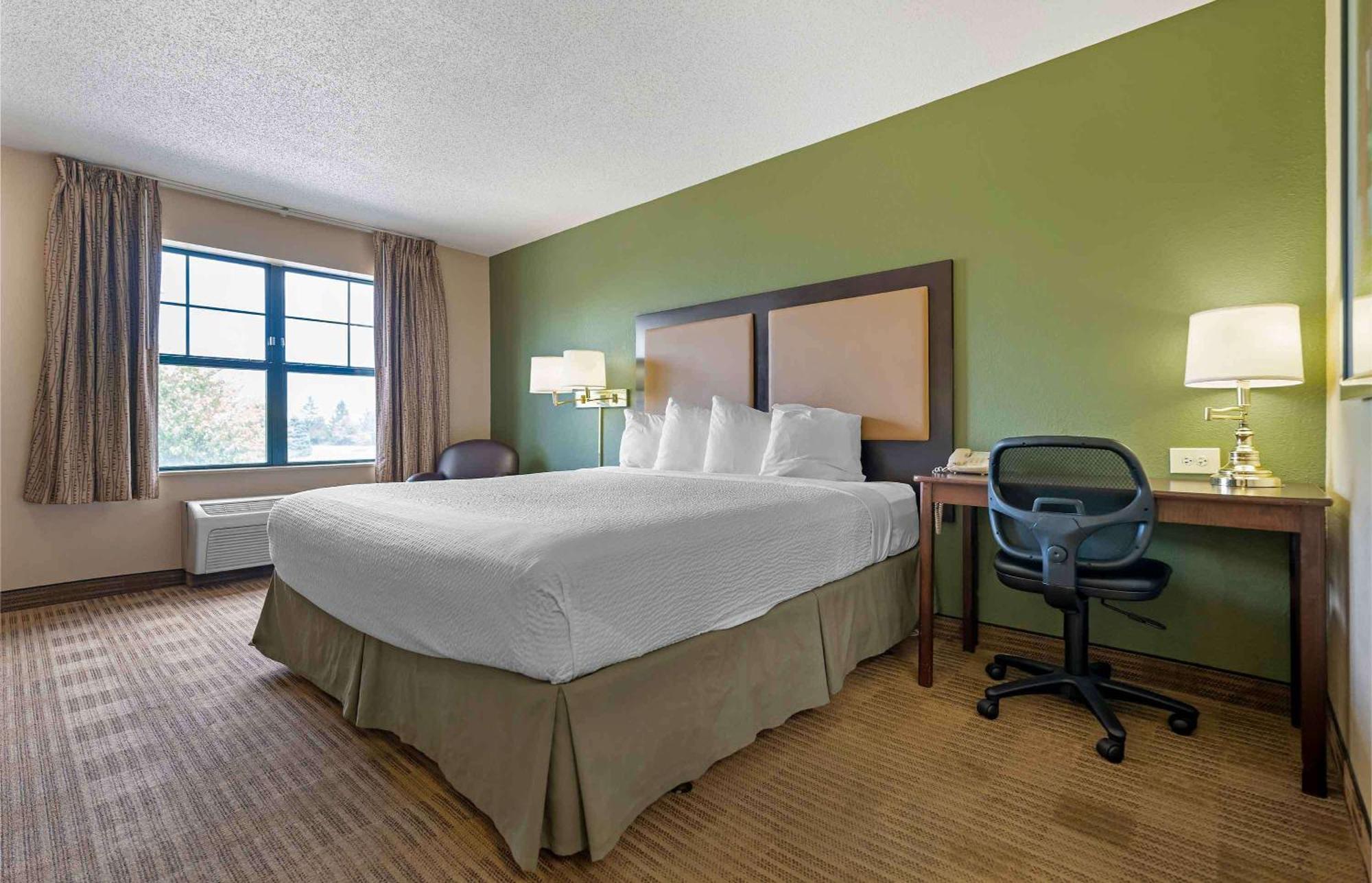 Extended Stay America Select Suites - Chicago - Hanover Park Exterior photo