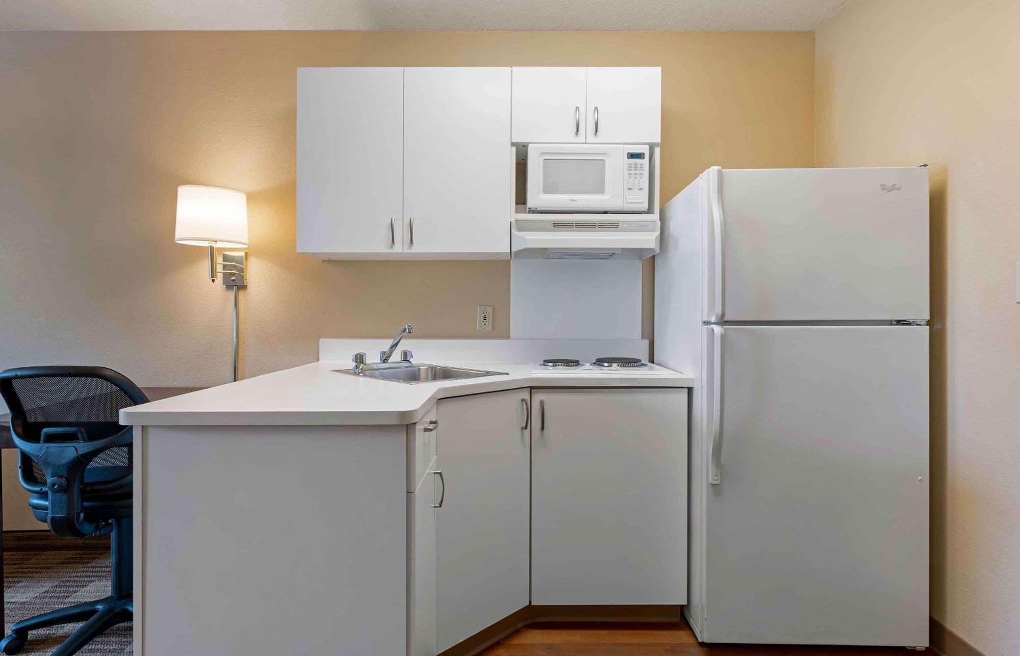 Extended Stay America Select Suites - Chicago - Hanover Park Exterior photo