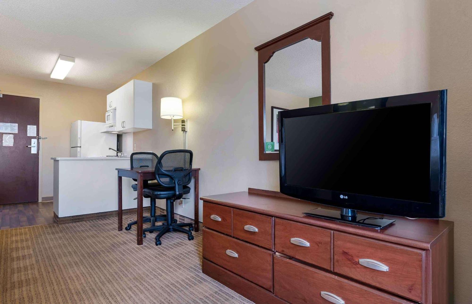 Extended Stay America Select Suites - Chicago - Hanover Park Exterior photo