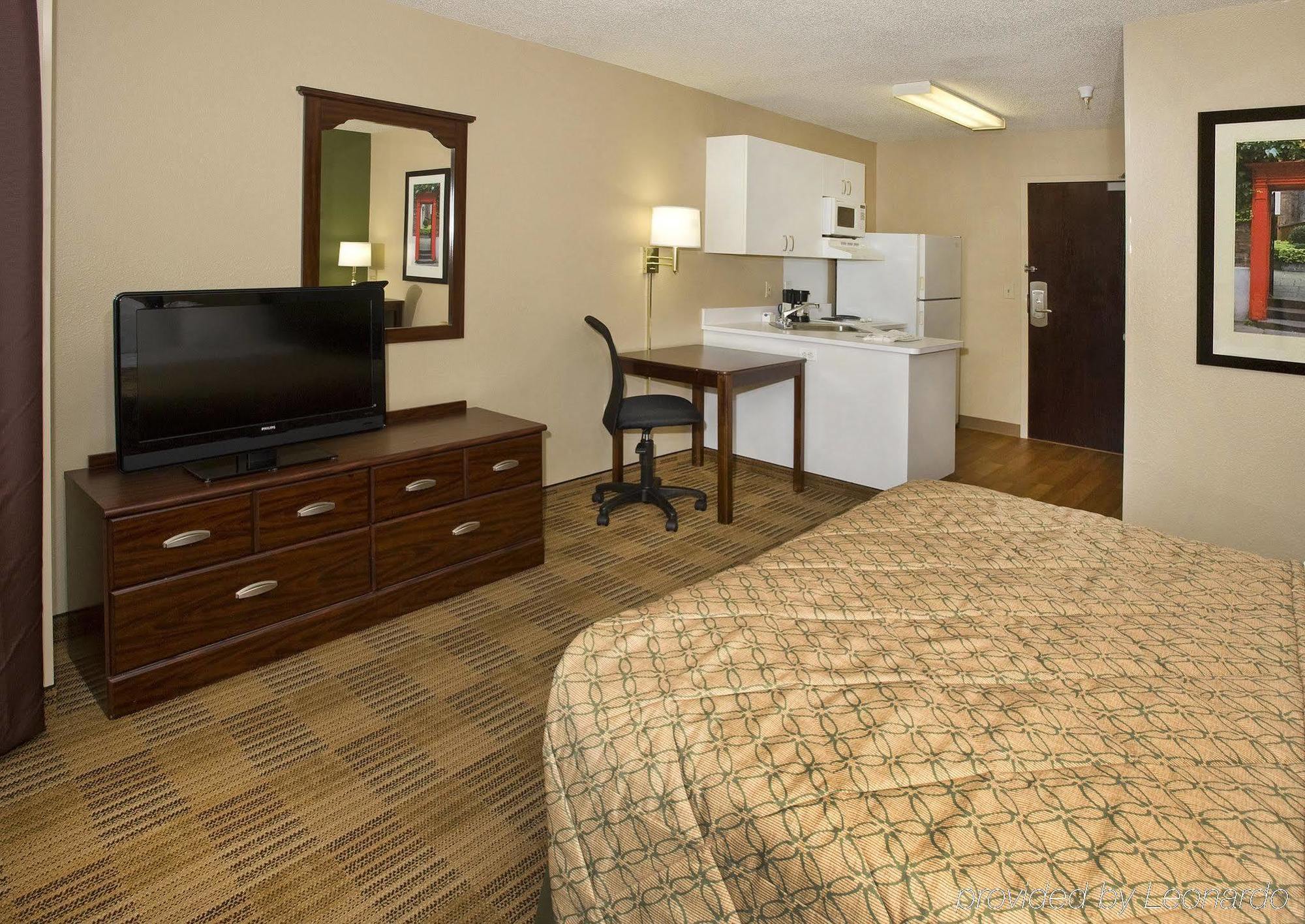 Extended Stay America Select Suites - Chicago - Hanover Park Exterior photo